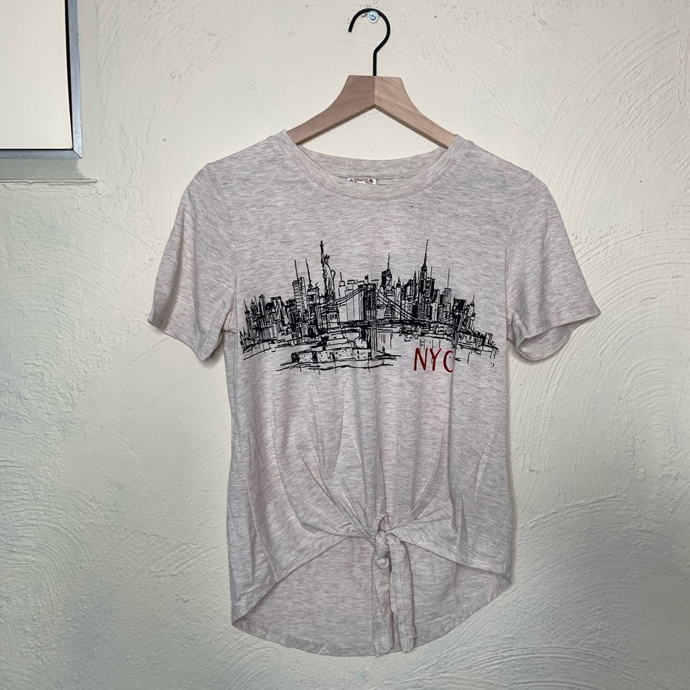 True Self Graphic Tee Sz Small Color: Oatmeal
